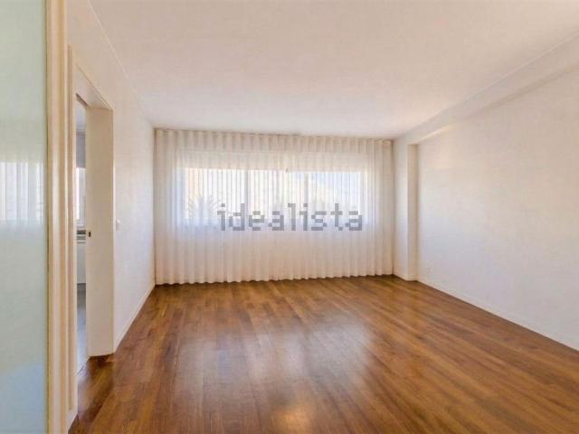 Apartamento alugar em Porto, Lordelo Do Ouro
