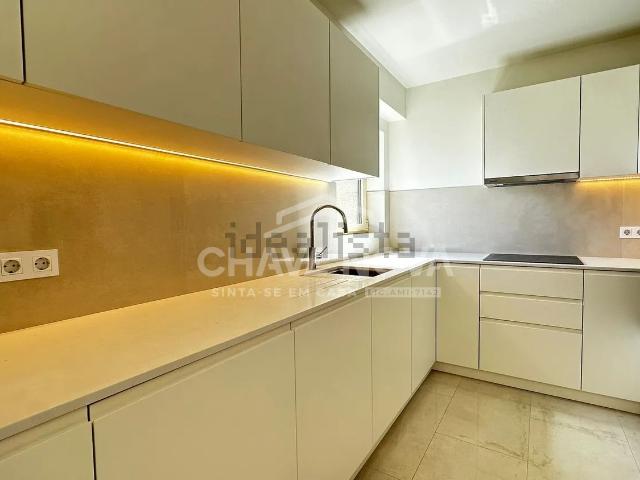 Apartamento venda em Porto, Lordelo Do Ouro