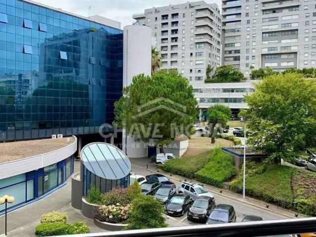 Apartamento alugar em Porto, Lordelo Do Ouro