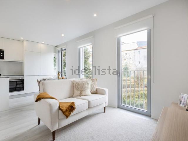 Apartamento alugar em Porto, Lordelo Do Ouro