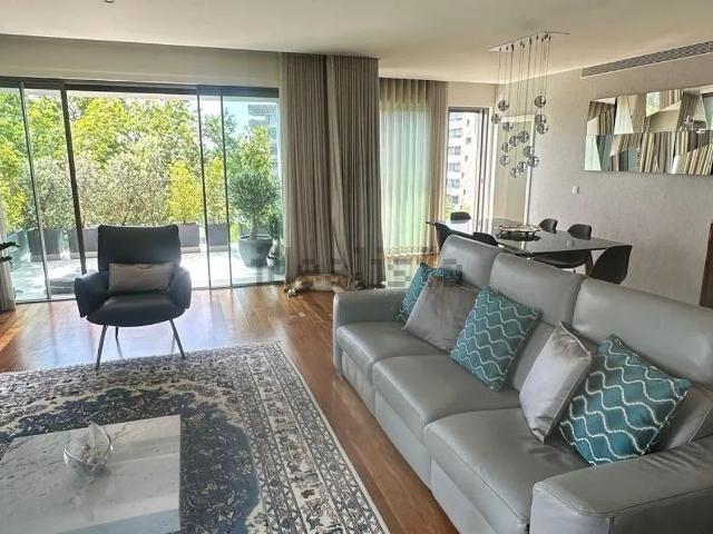 Apartamento venda em Porto, Lordelo Do Ouro