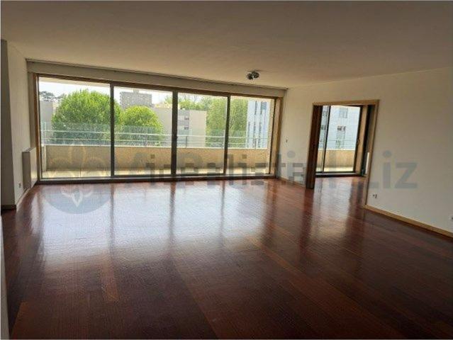 Duplex venda em Porto, Lordelo Do Ouro