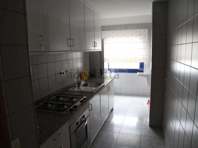 Apartamento alugar em Porto, Lordelo Do Ouro