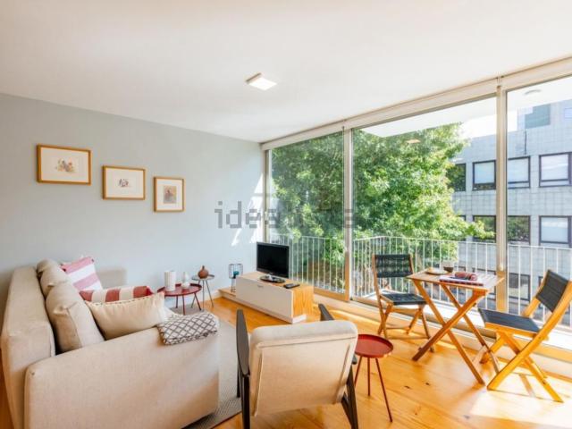Apartamento alugar em Porto, Lordelo Do Ouro