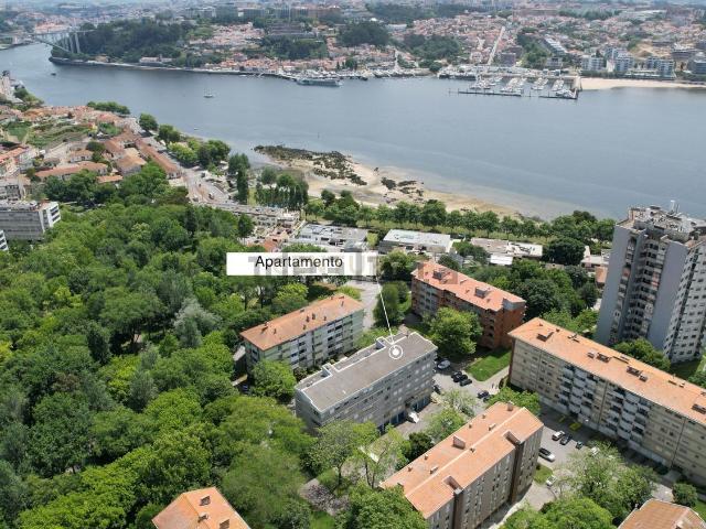 Apartamento venda em Porto, Lordelo Do Ouro