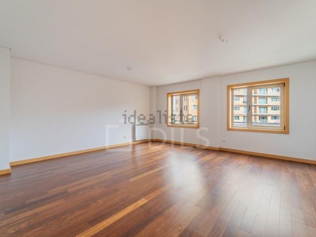 Apartamento alugar em Mouteira, Porto
