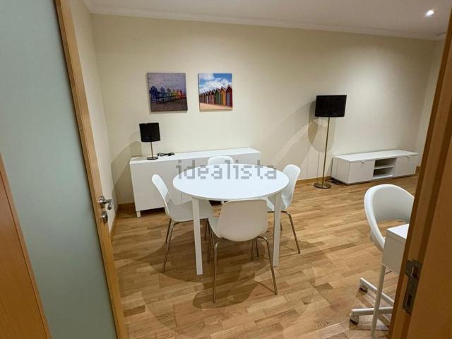 Apartamento alugar em Porto, Lordelo Do Ouro