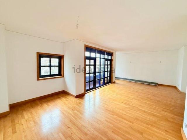 Apartamento alugar em Porto, Lordelo Do Ouro