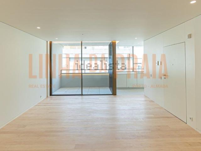 Apartamento venda em Mouteira, Porto