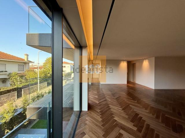 Apartamento venda em Porto, Lordelo Do Ouro