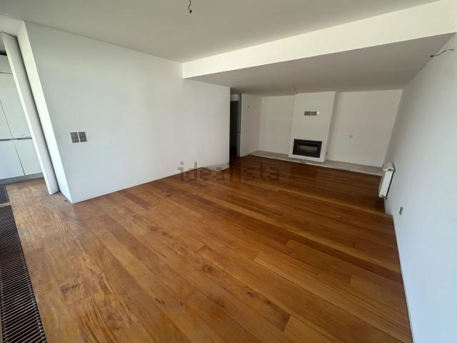 Apartamento venda em Porto, Lordelo Do Ouro