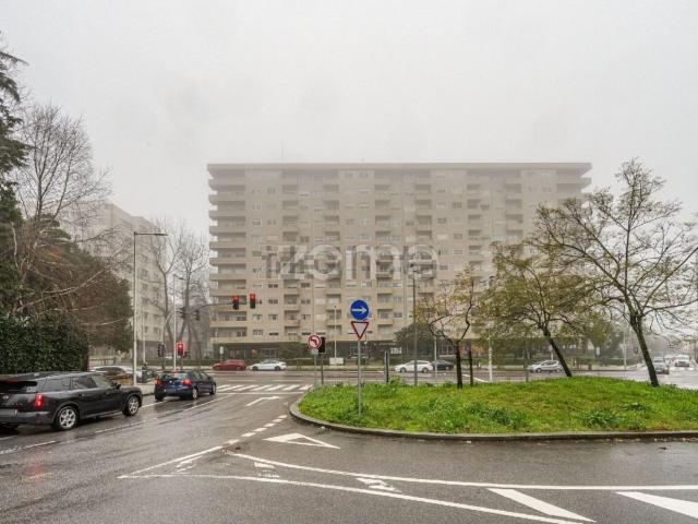 Apartamento venda em Porto, Lordelo Do Ouro