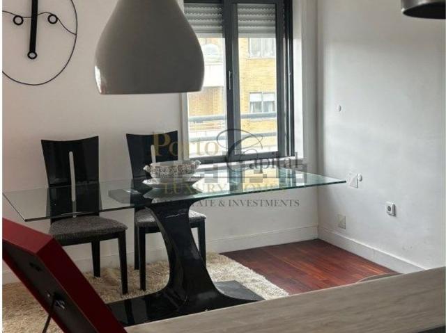Apartamento alugar em Porto, Lordelo Do Ouro
