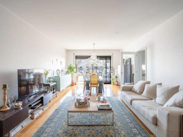 Apartamento venda em Porto, Lordelo Do Ouro