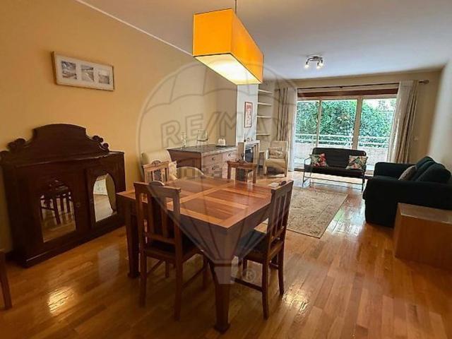Apartamento alugar em Porto, Lordelo Do Ouro