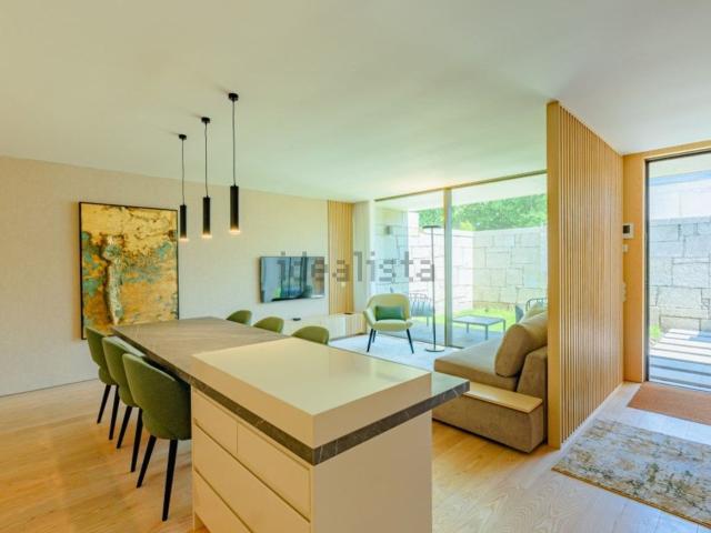 Apartamento alugar em Porto, Lordelo Do Ouro