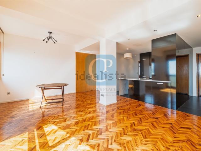 Apartamento alugar em Porto, Lordelo Do Ouro