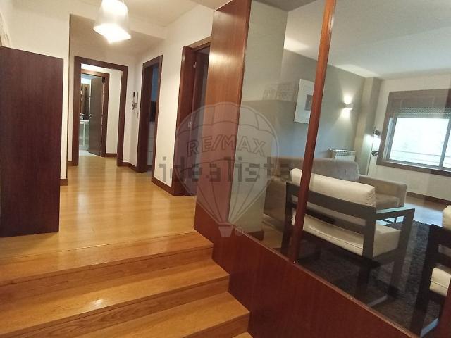 Apartamento venda em Porto, Lordelo Do Ouro