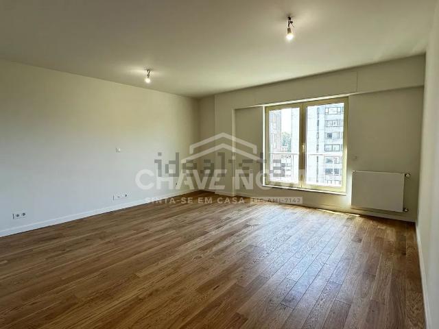 Apartamento venda em Porto, Lordelo Do Ouro