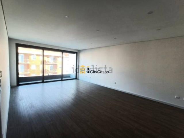 Apartamento venda em Porto, Lordelo Do Ouro