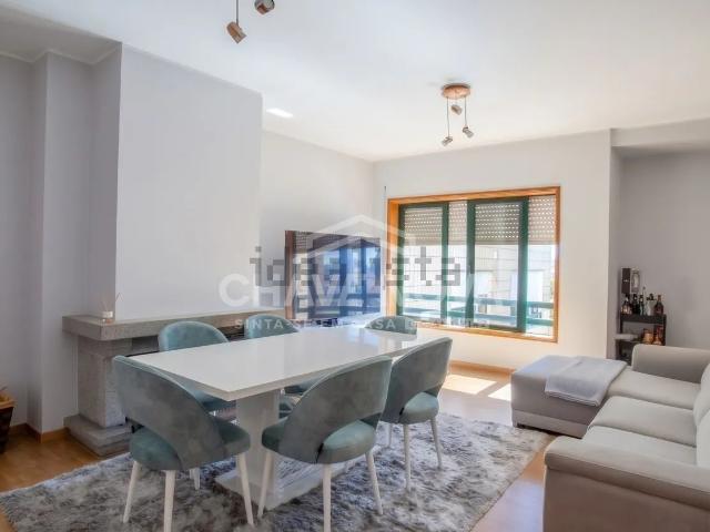Apartamento venda em Santa Maria Da Feira, Aveiro