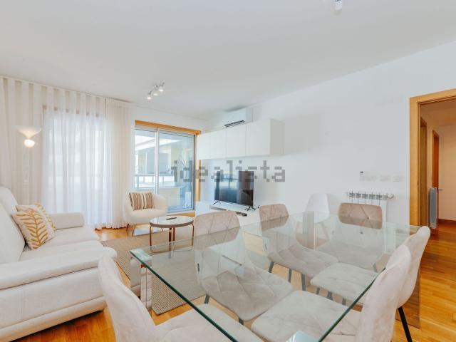 Apartamento alugar em Alta de Lisboa, Lisboa