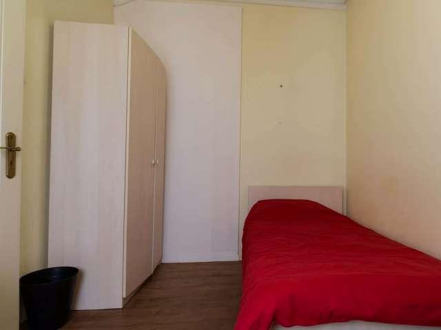 Quarto alugar em Avenidas Novas, Lisboa