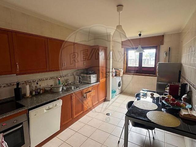 Apartamento alugar em Vila Nova De Gaia, Porto