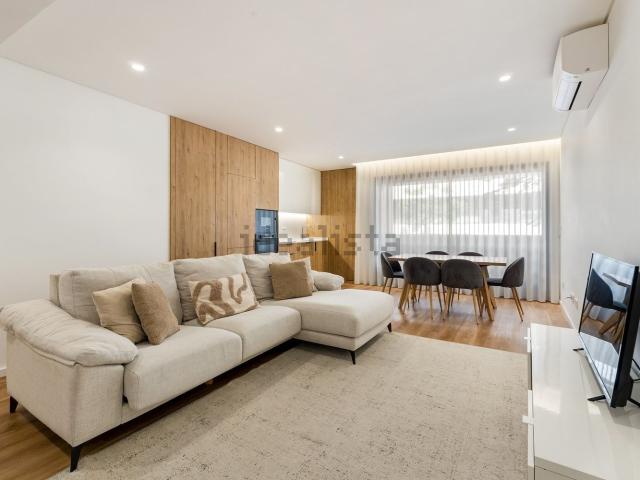 Apartamento venda em Vila Nova De Gaia, Porto