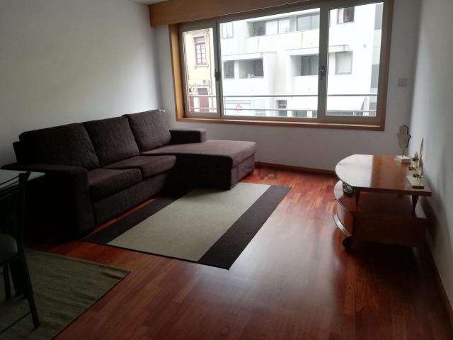 Apartamento alugar em Mafamude, Vila Nova de Gaia
