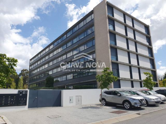 Apartamento venda em Oliveira do Douro, Vila Nova De Gaia