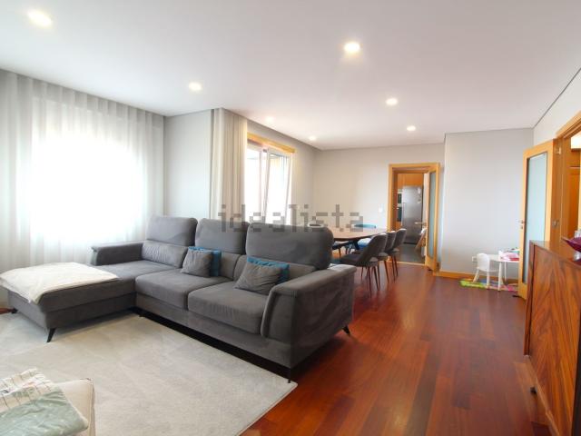 Apartamento alugar em Mafamude, Mafamude