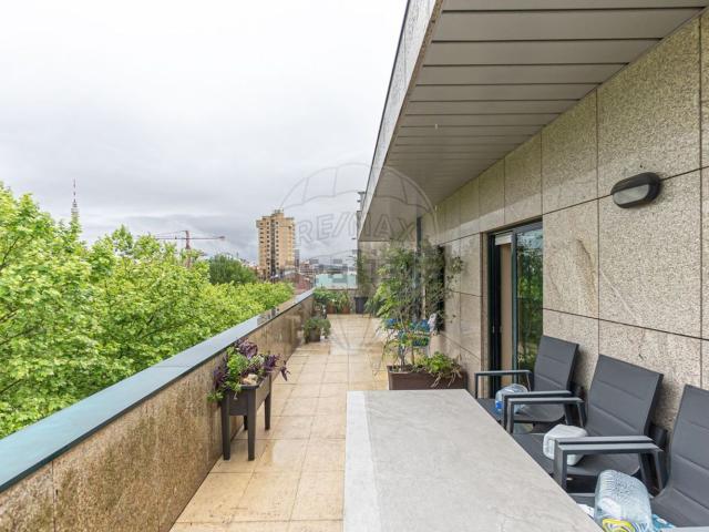 Apartamento alugar em Mafamude, Mafamude