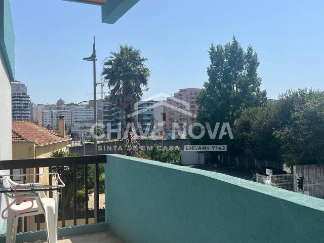 Apartamento alugar em Mafamude, Mafamude
