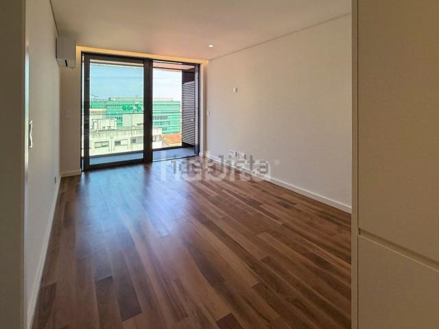 Apartamento alugar em Mafamude, Mafamude