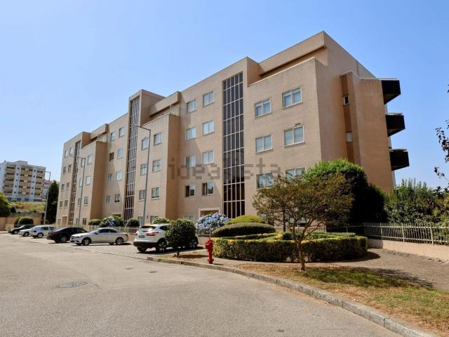 Apartamento alugar em Mafamude, Santa Marinha