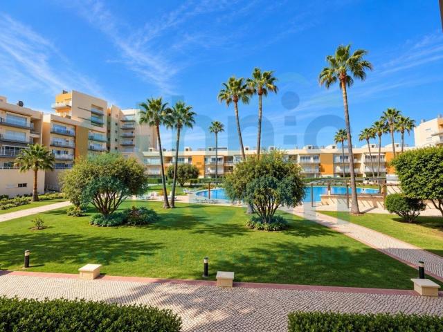 Apartamento venda em Quarteira, Loulé