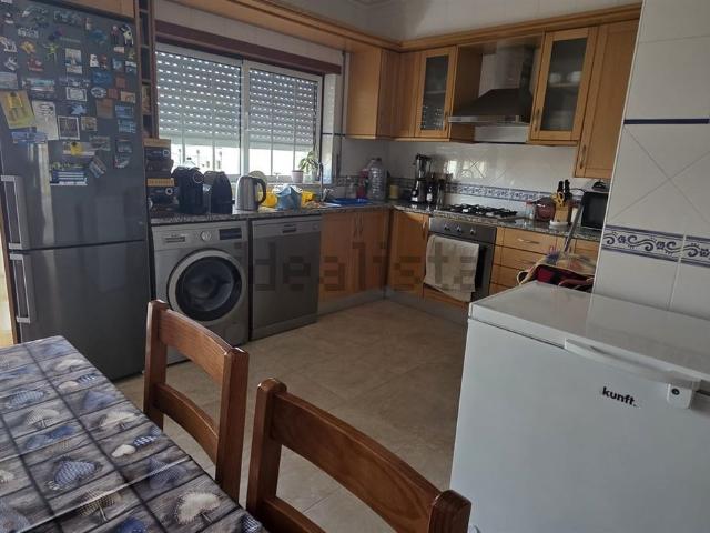 Apartamento venda em Marinha Grande, Leiria