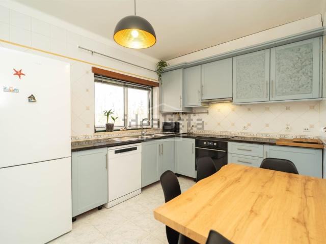 Apartamento venda em Marinha Grande, Leiria