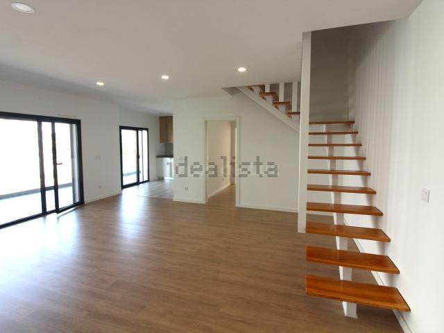 Duplex venda em Gândara dos Olivais, Leiria