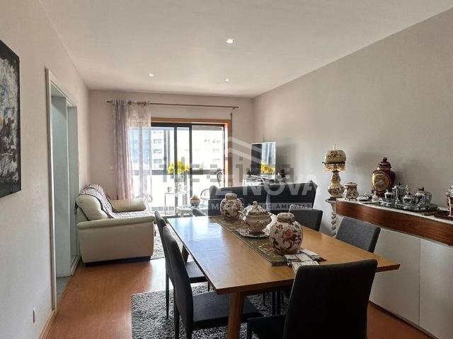 Apartamento venda em Basílio Teles, Porto