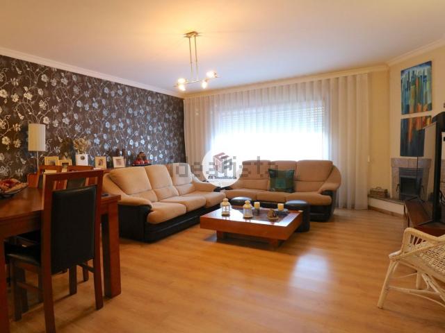 Apartamento alugar em Basílio Teles, Porto