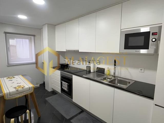 Apartamento alugar em Basílio Teles, Porto