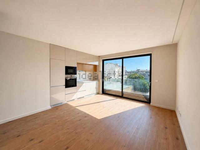 Apartamento venda em Basílio Teles, Porto