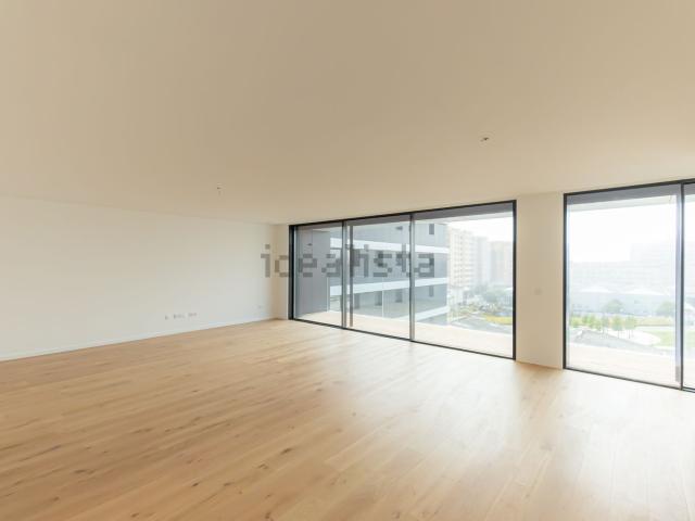 Apartamento venda em Porto