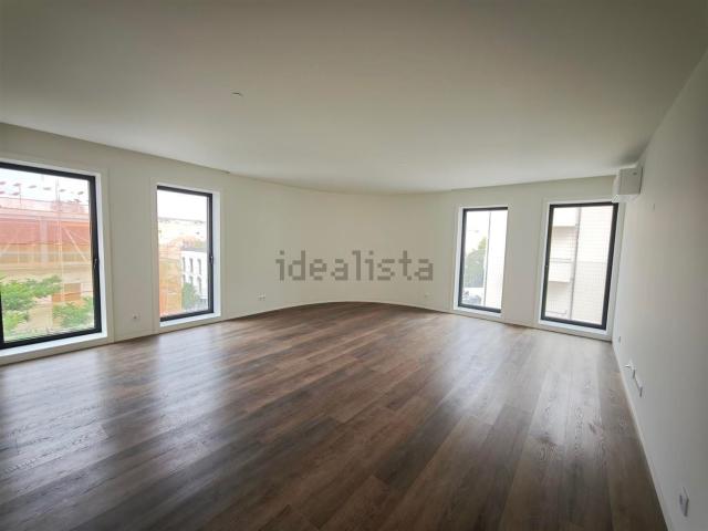 Apartamento alugar em Basílio Teles, Porto