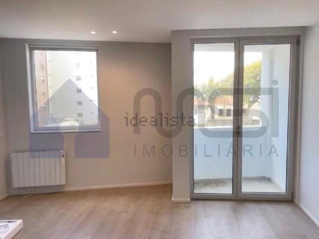Apartamento alugar em Basílio Teles, Porto
