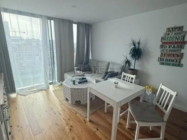 Apartamento alugar em Basílio Teles, Porto