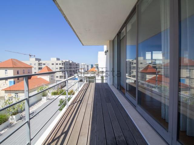 Duplex venda em Basílio Teles, Porto