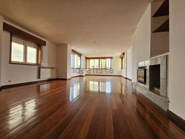 Apartamento venda em Basílio Teles, Porto
